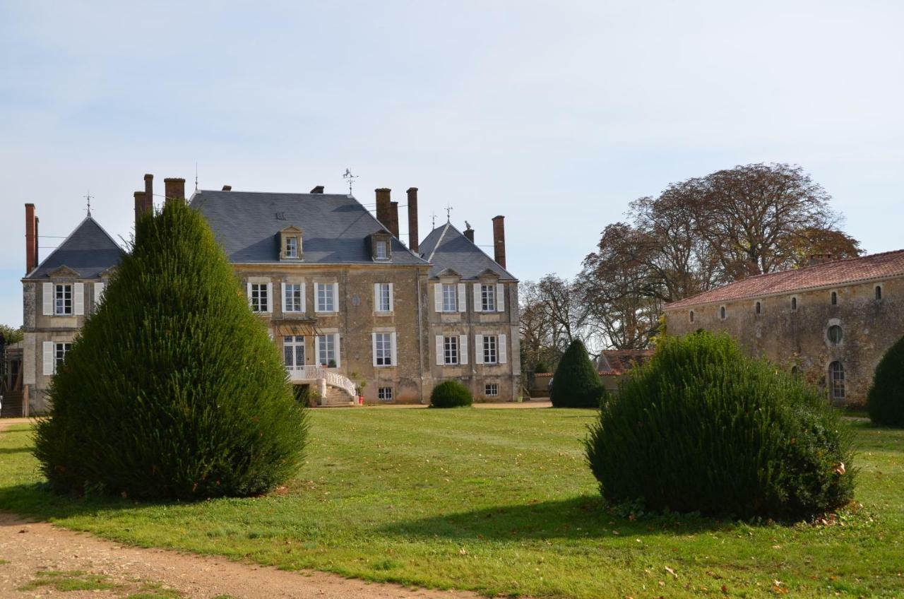 Bazoges-en-Pareds Chateau Des Noces المظهر الخارجي الصورة